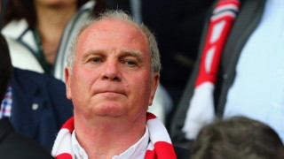 Οπαδοί της Ντόρτμουντ έλουσαν με μπίρα Ρουμενίνγκε και Χένες (video)