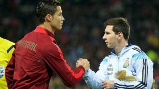 Χειραψία Ρονάλντο - Μέσι! (VIDEO)