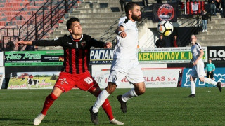 Προελαύνει     ο Απόλλων Λάρισας, μοιρασιά στη Δράμα