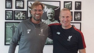 Η Λίβερπουλ ανανέωσε τον προπονητή των πλαγίων άουτ!