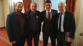 Η συνάντηση Μπουτάρη - Λουτσέσκου και η αναμνηστική φωτογραφία!