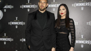 Ευχές από το ζεύγος Πασχαλάκη                  (pic)