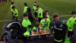 Πανδαισία ποδοσφαίρου στο Καυτανζόγλειο από 2500 παιδιά! (pics)