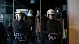 LIVE: Διαδηλώσεις λόγω της ομιλίας Τσίπρα στο Παλέ (pics-vids)