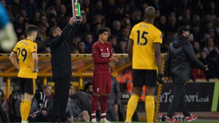 ΘΕΜΑ: Αυτός είναι ο 16χρονος που έγραψε ιστορία με τη Λίβερπουλ (vds)