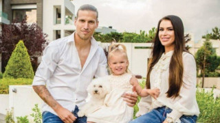 «Ο Πρίγιοβιτς στην   Ιτιχάντ, χωρίς τη γυναίκα του!»