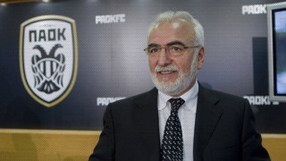 Της κακομοίρας: Μένει όρθιος παρά τις  τρικλοποδιές