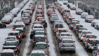 Νικητές και ηττημένοι στη      μάχη με την κακοκαιρία