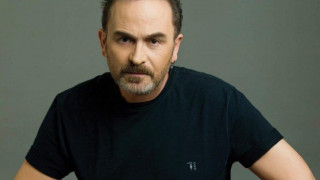 Σταμάτης Γονίδης: «Αφαίρεσα έναν όγκο κάτω από το αυτί» (ΒΙΝΤΕΟ)