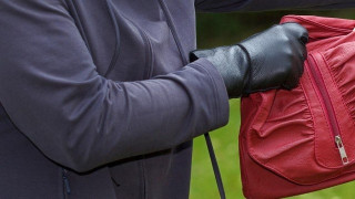 Θεσσαλονίκη: Τσαντάκιας χτύπησε και έκλεψε ηλικιωμένη