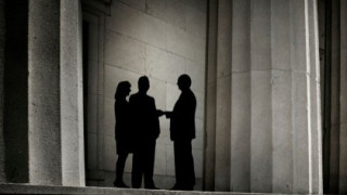 Δεύτερη πιο διεφθαρμένη χώρα στην Ευρώπη                η Ελλάδα