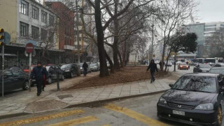 Απομακρύνθηκαν οι λαμαρίνες του Μετρό από την πλατεία Δημοκρατίας