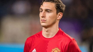 Μια ανάσα                        από Νταρμιάν η Γιουβέντους