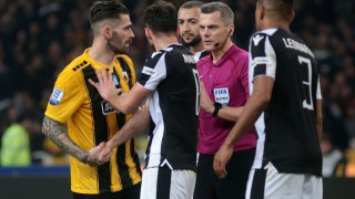 Ηταν βέβαιο ότι τα… όργανα             θ’ αρχίζανε και για τους ξένους