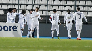 Ο Κουλούρης ξανασκόραρε και ο Πέλκας υποκλίθηκε στην... αρκουδάρα του!