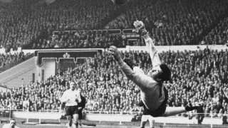 Πέθανε ο σπουδαίος                  Γκόρντον Μπανκς (video)