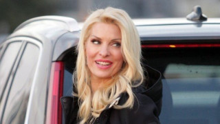 Η Ελένη Μενεγάκη έκανε ταξίδι-αστραπή στη Θεσσαλονίκη (ΦΩΤΟ & ΒΙΝΤΕΟ)