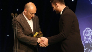 «Θεούλης» Μάνος: Δεν ήξερε ποιος είναι ο Γκώνιας!!! (ΒΙΝΤΕΟ)