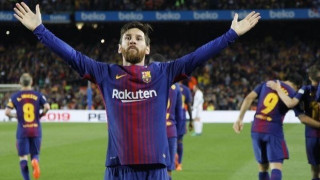 Στο Χ η Κροτόνε, στο Χ η Ρόμα, στο Χ και η                 Μπαρτσελόνα