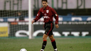 Το...επικό παπούτσι του             Κοστακούρτα! (ΦΩΤΟ)