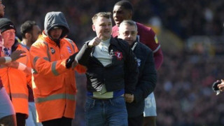 Όπως στην Ελλάδα: Χτύπησε παίκτη χθες, στη φυλακή από σήμερα!