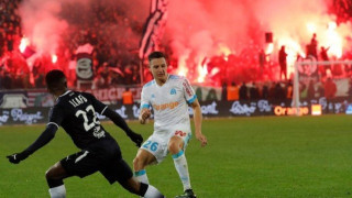 Στο Χ η Αζαξιό,   στο Χ η Μαρσέιγ, στο Χ και η Χιχόν