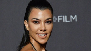 Η Κourtney Kardashian ολόγυμνη στην μπανιέρα! (ΦΩΤΟ)
