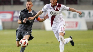 Μια αμυντική αδράνεια έφερε… αναβολή μιας εβδομάδας στη στέψη