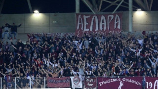 ΚΑΦΡΙΛΑ: Οπαδοί της        Λάρισας φώναζαν Βούλγαροι