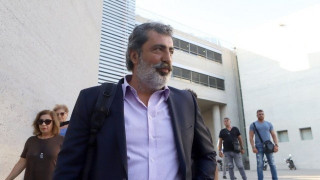 Νοσηλεύτρια ανέβασε σχόλιο κατά του Πολάκη και την απέλυσαν!