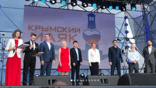 Χόρεψαν για τον πρωταθλητή ΠΑΟΚ υπό το βλέμμα του Ιβάν στη Γιάλτα (v)