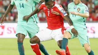 Στο Χ η  Βενέτσια, στο Χ η Ελβετία, στο Χ και η Αγγλία