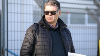 Αυτά   βλέπει ο    Γιάννης    Μπύρος και τρελαίνεται...