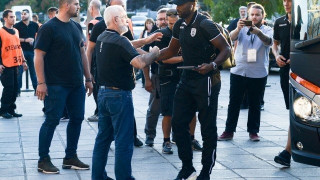 Ρεαλισμός και             υπομονή όχι στην εσωστρέφεια